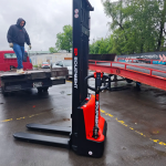 Самоходный штабелер EP Equipment SB15 1500/2W300/AGM 24V|80Ah (ch 24V|10A встр.)-thumbnail-7