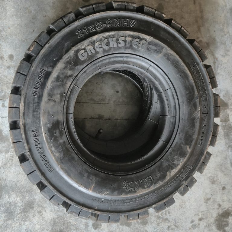 Шинокомплект 21x8-9 16PR Greckster IND01