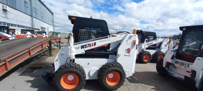 Мини-погрузчик с бортовым поворотом Beaver WS75 (Yanmar)