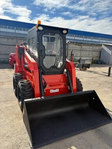 Мини-погрузчик с бортовым поворотом WECAN WT-830